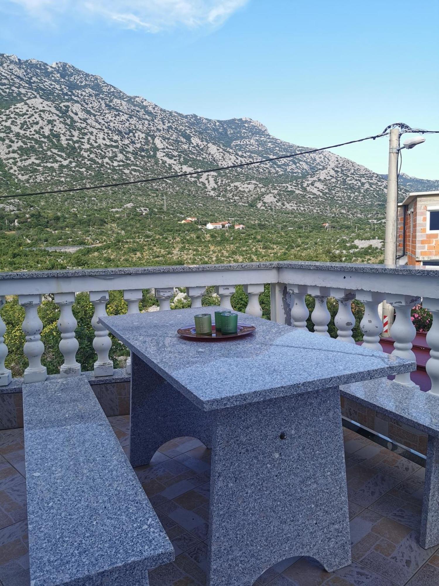 Apartmani Gabi Cesarica Exterior photo