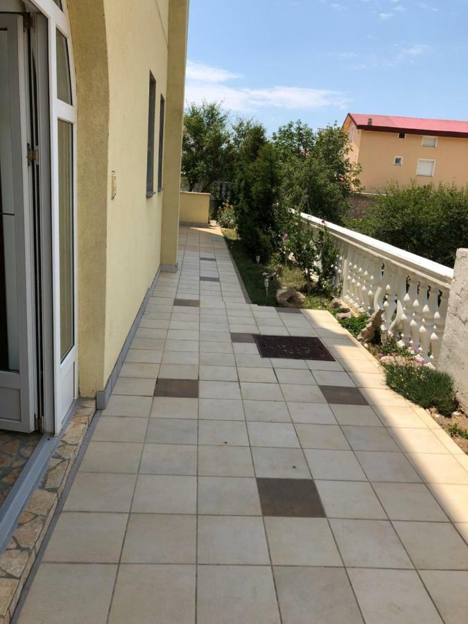 Apartmani Gabi Cesarica Exterior photo