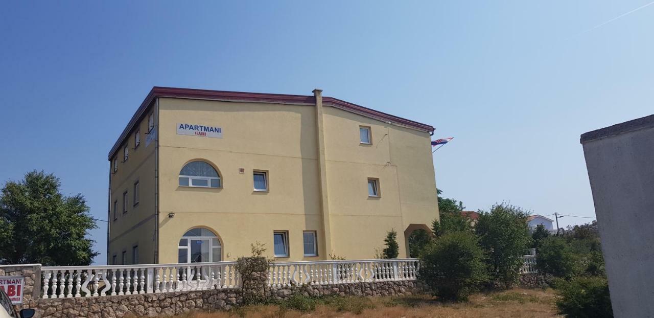 Apartmani Gabi Cesarica Exterior photo